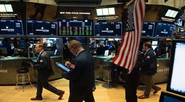 مؤشرات الأسهم الأمريكية تغلق على تراجع وناسداك يهبط 0.7%