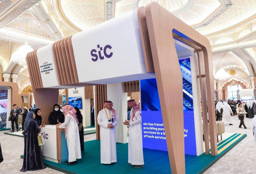 إسهام STC السعودية يتراجع إلى 54% من إيرادات المجموعة في النصف الأول